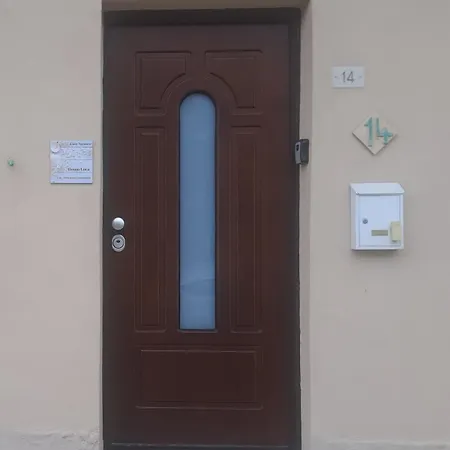 Domu Loca Apartment